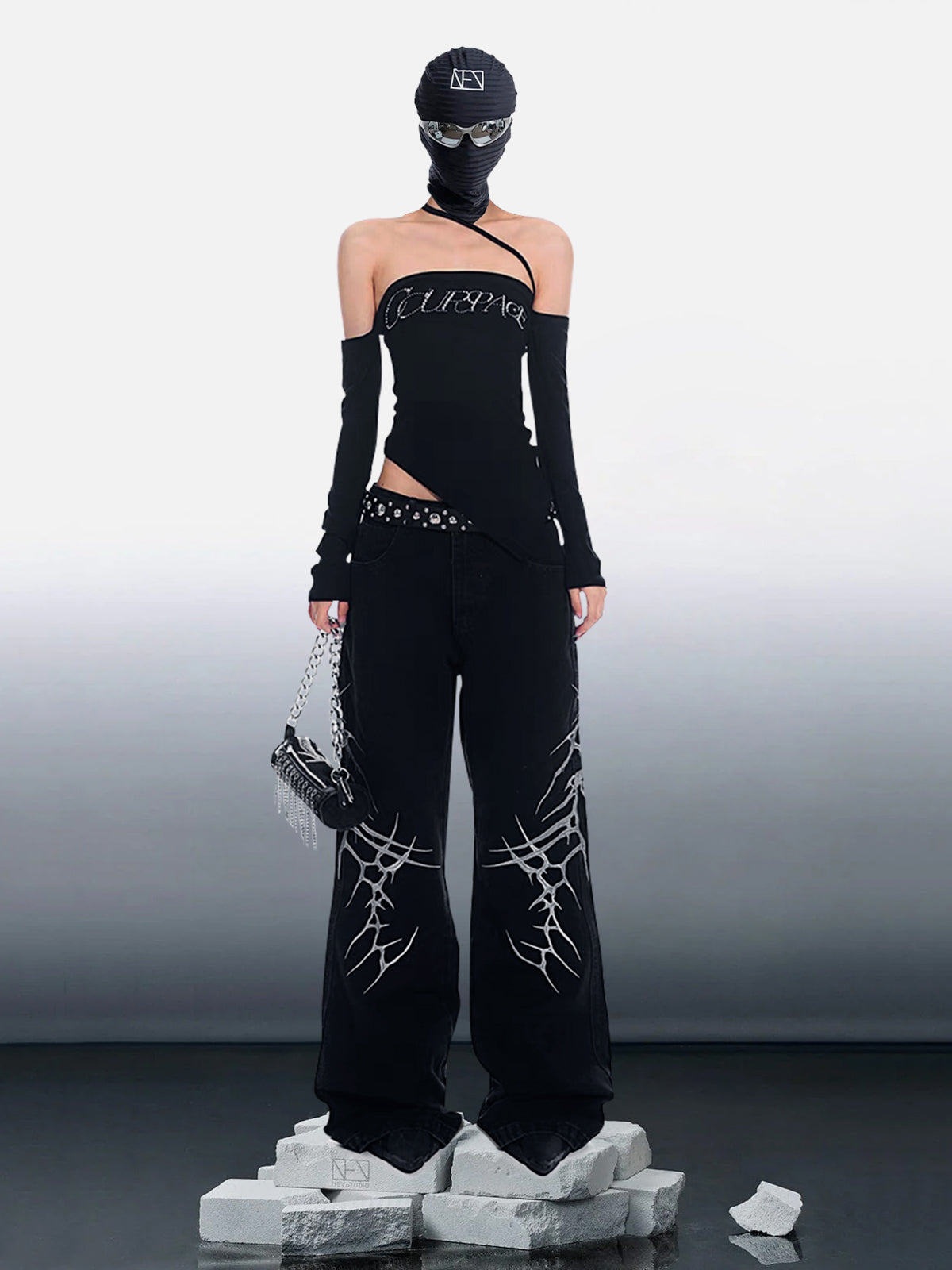 NEV Heavy Embroidery Jeans