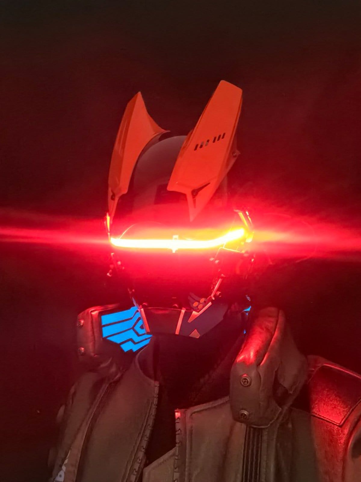 [Advanced Series] Cyberpunk Glowing Line Mask